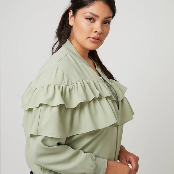 NWT Lane Bryant Ruffle Front Bomber - Picture 2 of 4